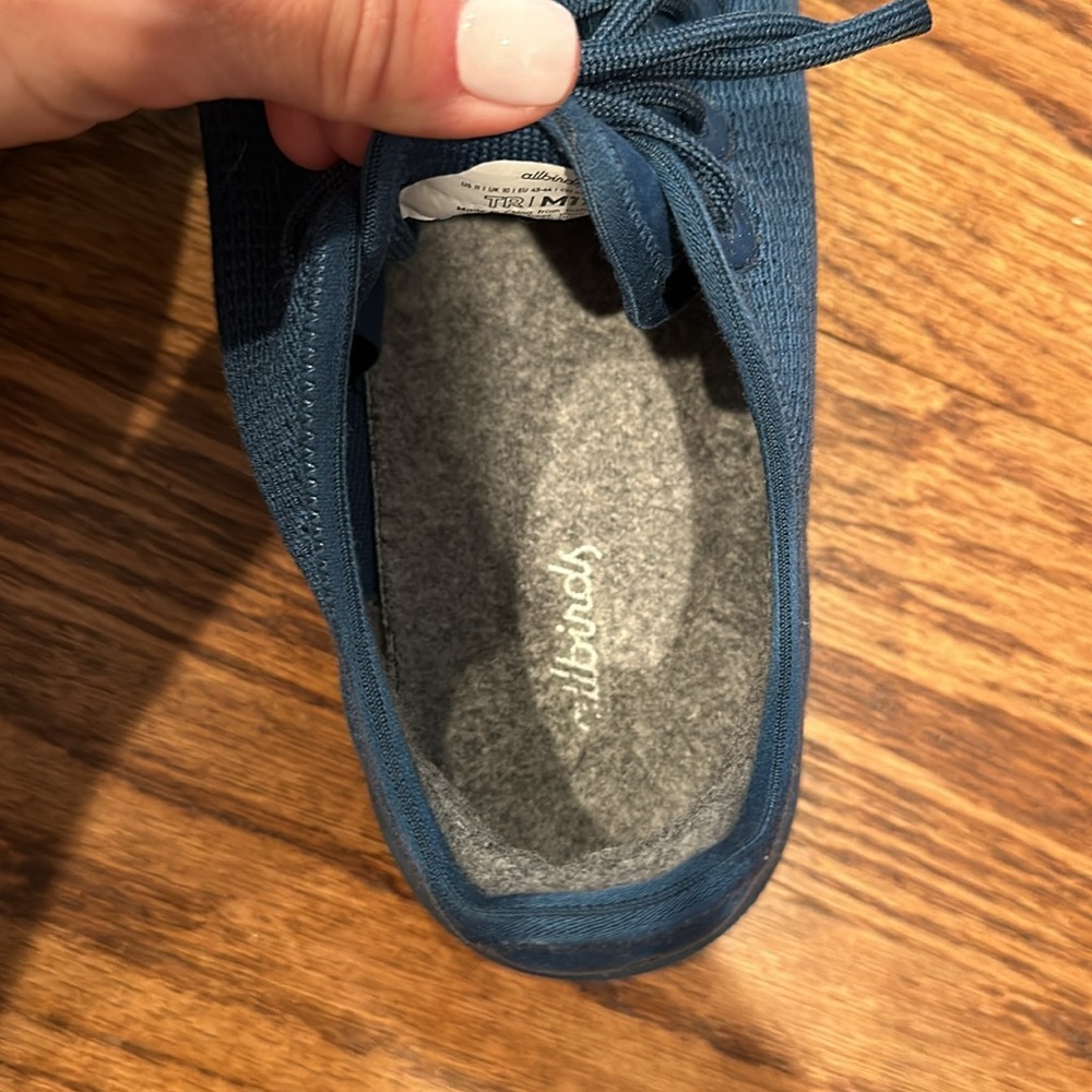 Allbirds Sneakers - Picture 4 of 5